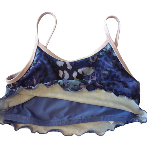 NWT Under Armour Swim Top, 12 - Picture 5 of 5